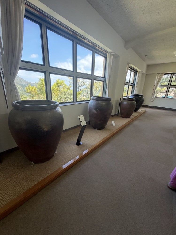 Hakone Museum of Art ceramic exhibit