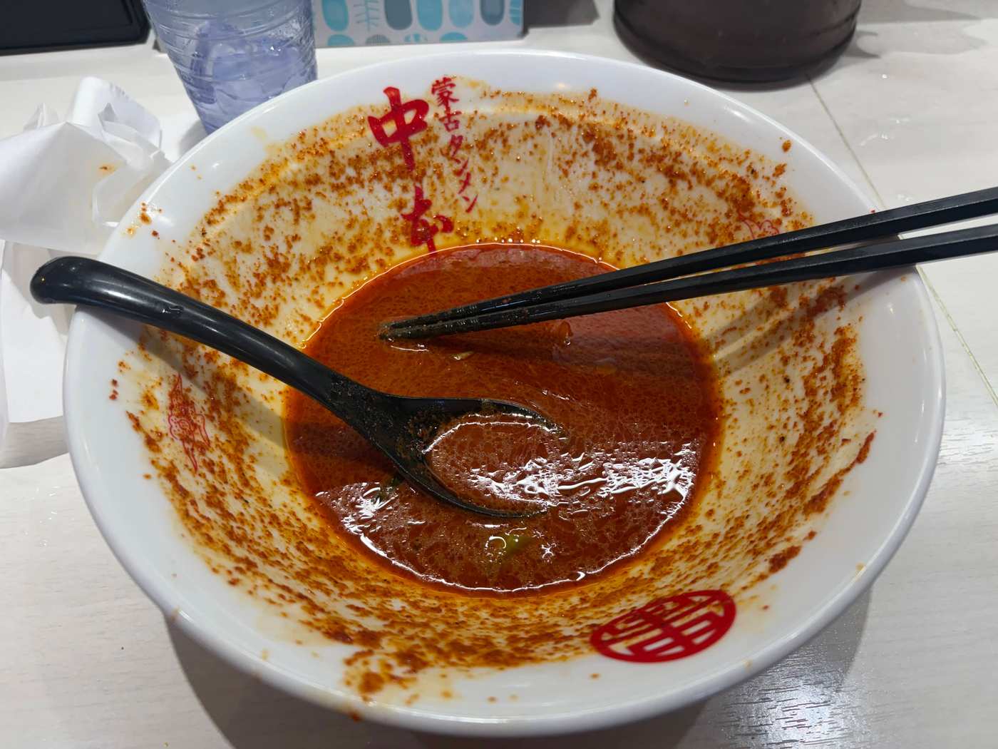 スープまで飲み干した完食後の丼